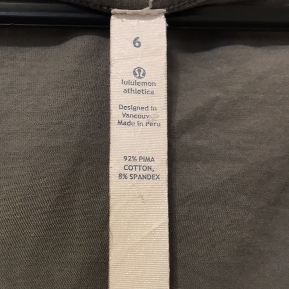 Lululemon Grey Shirt with pockets!! GUC - Picture 5 of 5